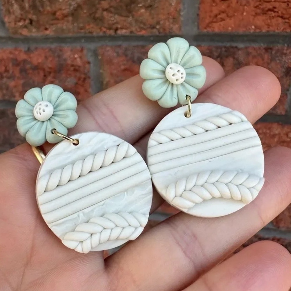 Anthropologie Aurora Flower Resin Earrings - Picture 6 of 7